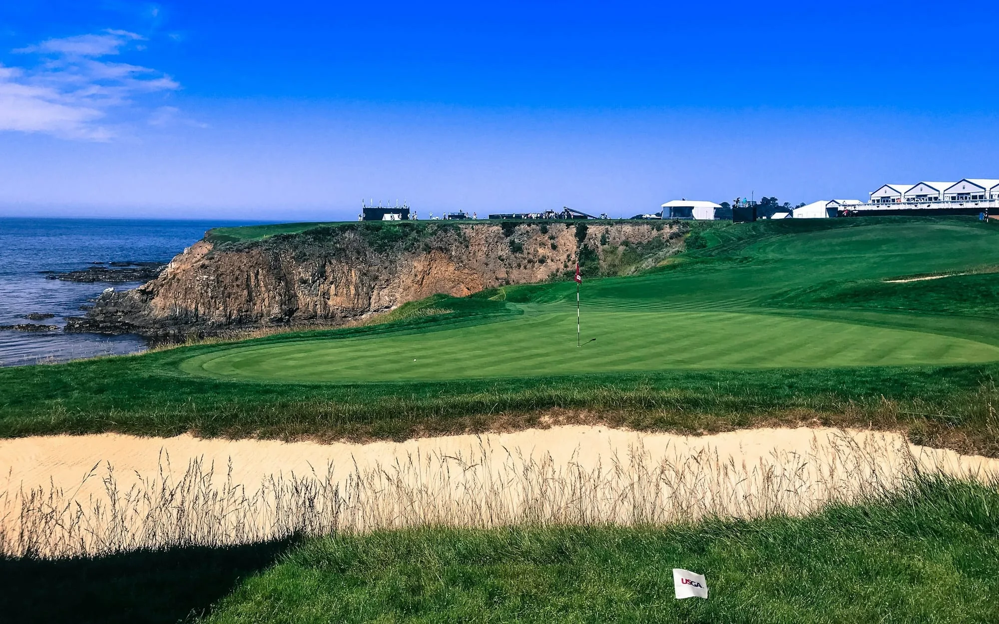 A clifftop golf hole above the ocean